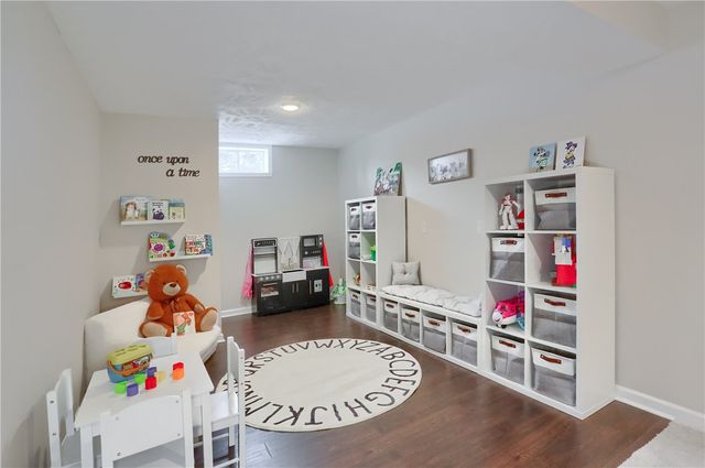 2035 Sir Patrick Drive, Cecil, PA 15057