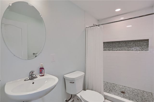 2035 Sir Patrick Drive, Cecil, PA 15057