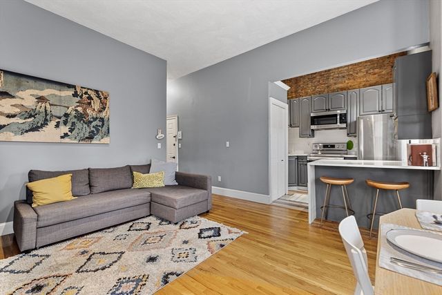 516 Shawmut Ave 2, Boston, MA 02118