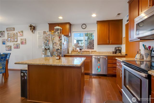 1112 204th Street Ct E, Spanaway, WA 98387