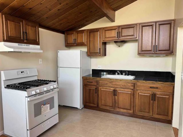 1002-04 Hanover Street, San Diego, CA 92114