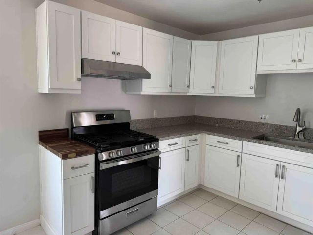 1002-04 Hanover Street, San Diego, CA 92114
