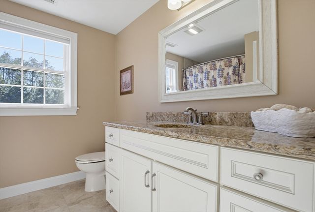 17 Stoneybrook Rd, Grafton, MA 01536