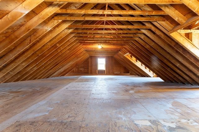 17 Stoneybrook Rd, Grafton, MA 01536