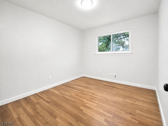 13 Patton Dr, Franklin Twp., NJ 08873