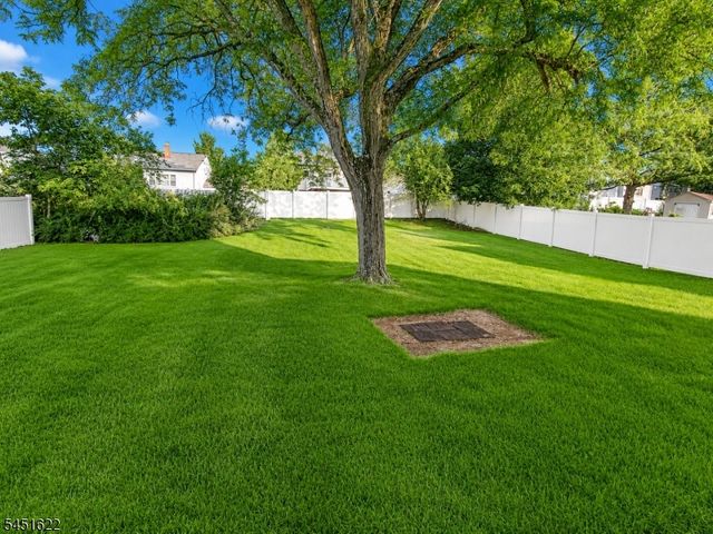 13 Patton Dr, Franklin Twp., NJ 08873