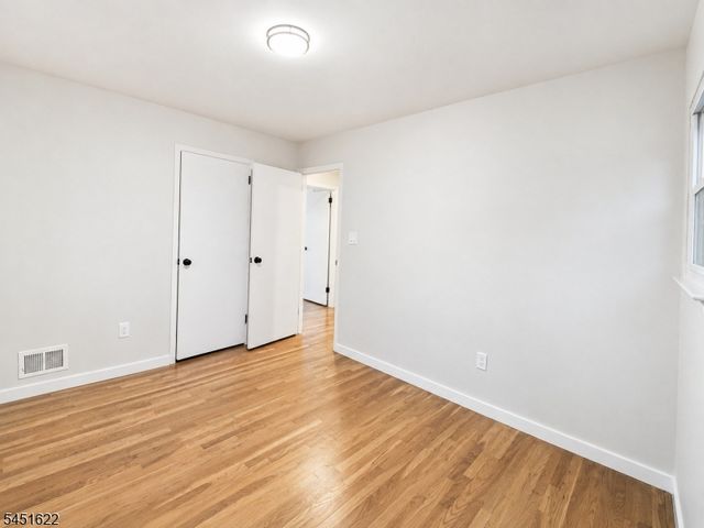 13 Patton Dr, Franklin Twp., NJ 08873