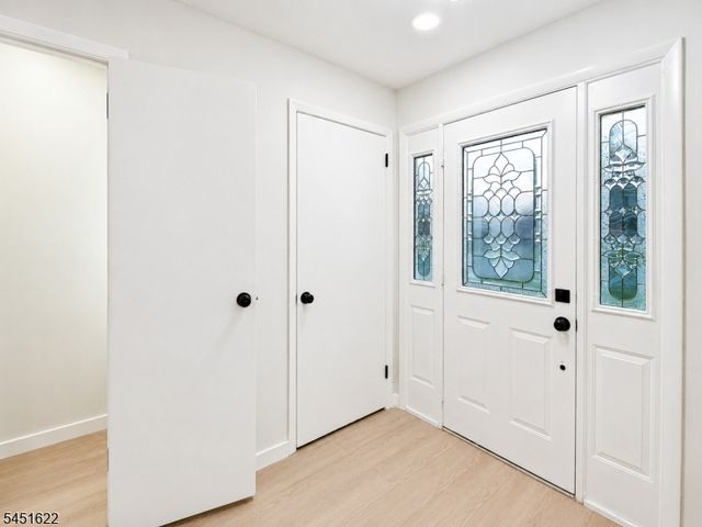 13 Patton Dr, Franklin Twp., NJ 08873