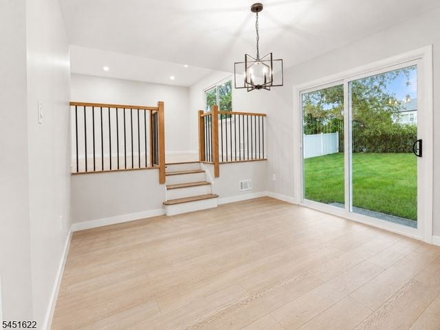 13 Patton Dr, Franklin Twp., NJ 08873