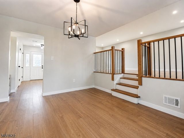 13 Patton Dr, Franklin Twp., NJ 08873