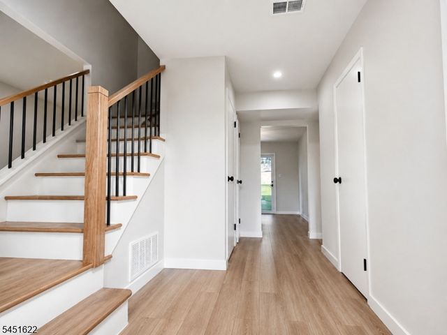 13 Patton Dr, Franklin Twp., NJ 08873