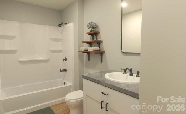 1905 9th Street SE, Hickory, NC 28602