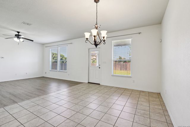 3628 Lazy Diamond, Selma, TX 78154