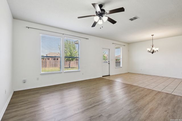 3628 Lazy Diamond, Selma, TX 78154
