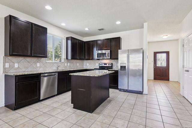 3628 Lazy Diamond, Selma, TX 78154