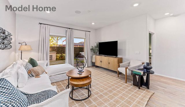 10448 W Thetford Lane, Marana, AZ 85653