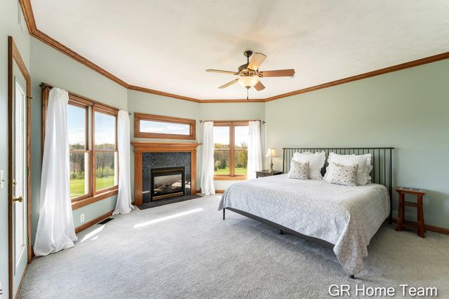 3400 4 Mile Court NE, Ada, MI 49301