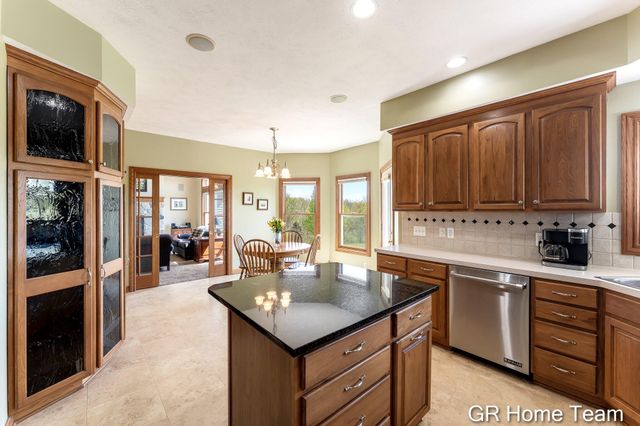 3400 4 Mile Court NE, Ada, MI 49301