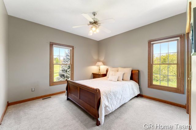 3400 4 Mile Court NE, Ada, MI 49301