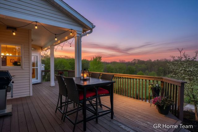 3400 4 Mile Court NE, Ada, MI 49301