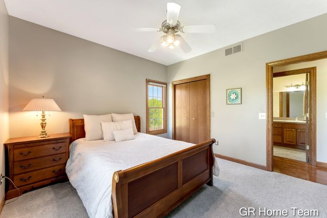 3400 4 Mile Court NE, Ada, MI 49301