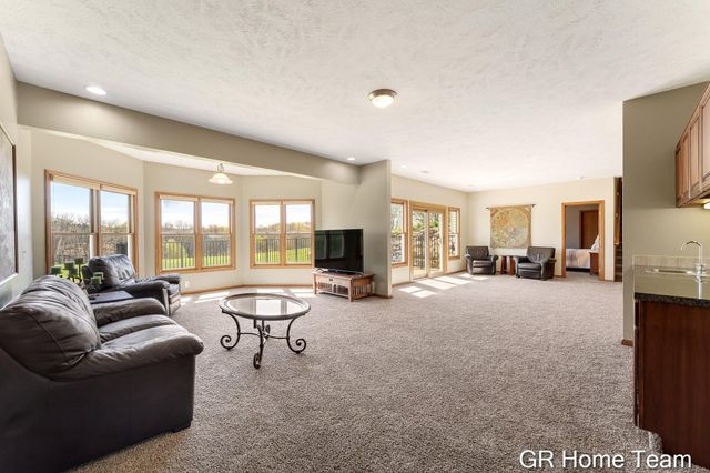 3400 4 Mile Court NE, Ada, MI 49301