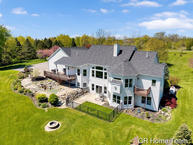 3400 4 Mile Court NE, Ada, MI 49301