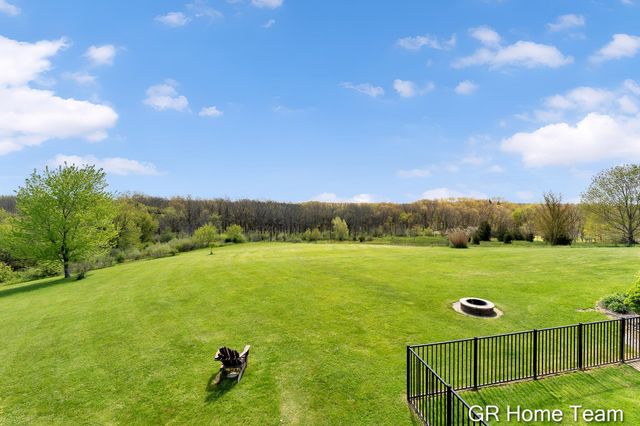 3400 4 Mile Court NE, Ada, MI 49301
