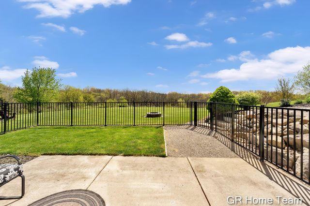 3400 4 Mile Court NE, Ada, MI 49301