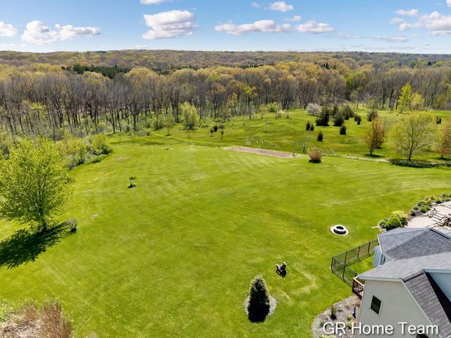 3400 4 Mile Court NE, Ada, MI 49301