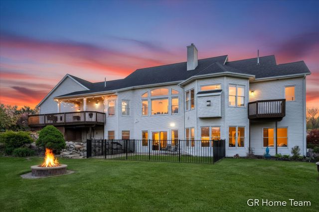 3400 4 Mile Court NE, Ada, MI 49301