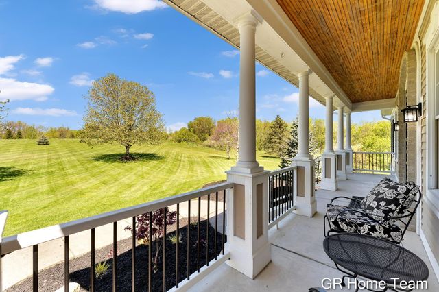 3400 4 Mile Court NE, Ada, MI 49301