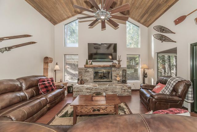 41190 Heartwood Lane, Shaver Lake, CA 93664