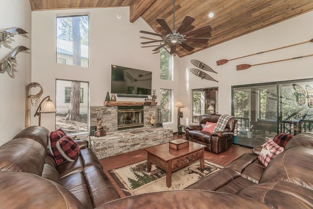 41190 Heartwood Lane, Shaver Lake, CA 93664