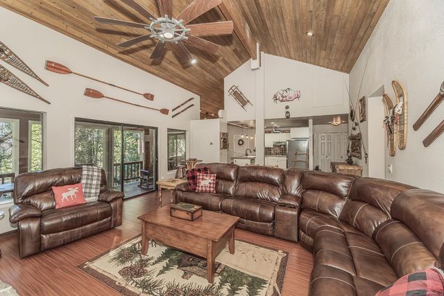 41190 Heartwood Lane, Shaver Lake, CA 93664