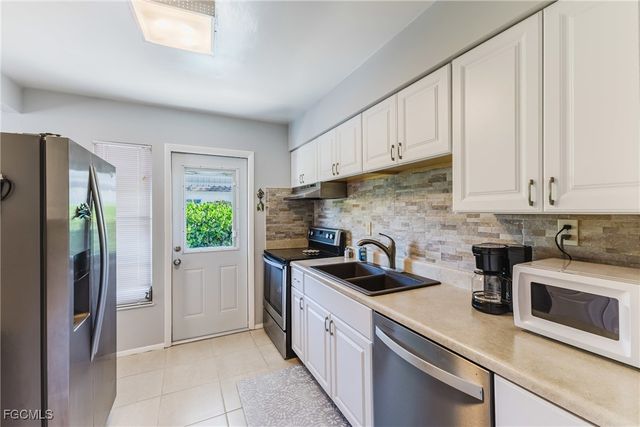 36 Temple CT, Lehigh Acres, FL 33936