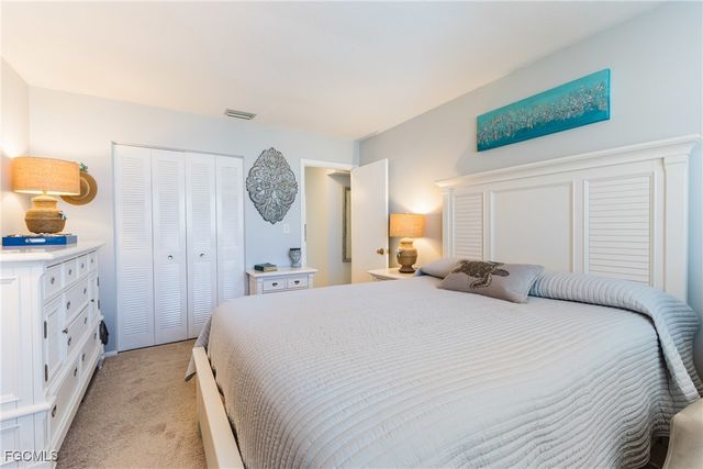 36 Temple CT, Lehigh Acres, FL 33936