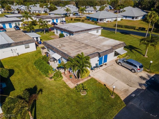 36 Temple CT, Lehigh Acres, FL 33936