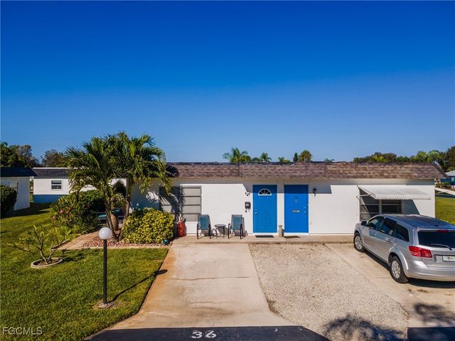 36 Temple CT, Lehigh Acres, FL 33936