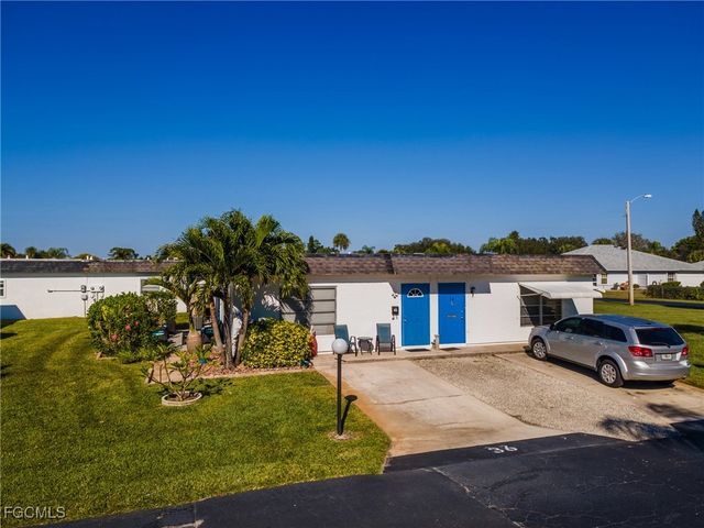 36 Temple CT, Lehigh Acres, FL 33936