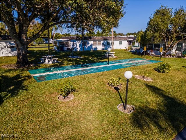 36 Temple CT, Lehigh Acres, FL 33936