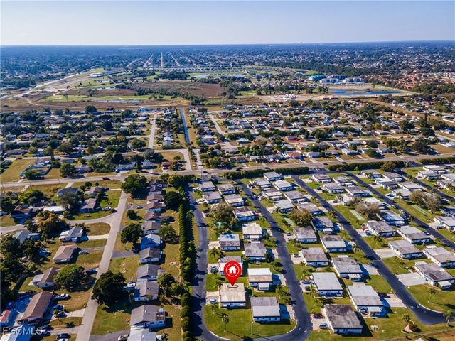 36 Temple CT, Lehigh Acres, FL 33936
