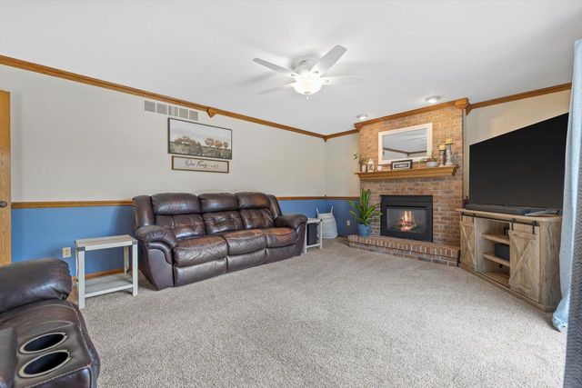 W163N10515 Ridgeview LANE, Germantown, WI 53022