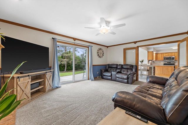 W163N10515 Ridgeview LANE, Germantown, WI 53022