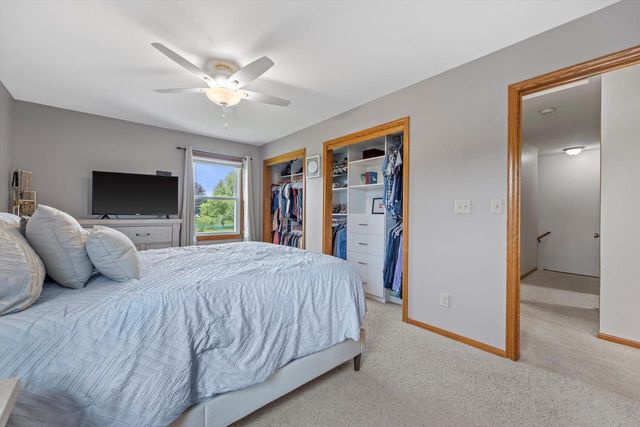 W163N10515 Ridgeview LANE, Germantown, WI 53022