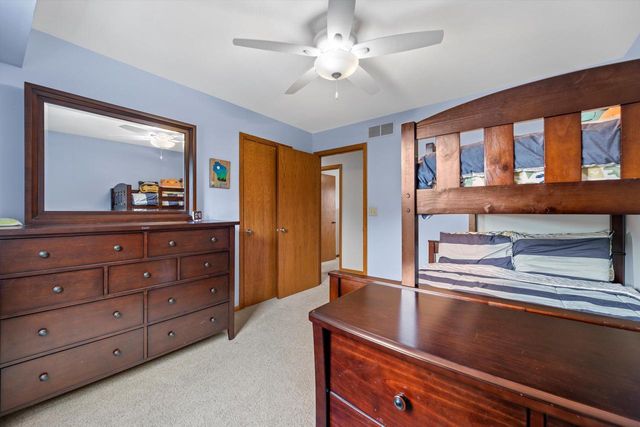 W163N10515 Ridgeview LANE, Germantown, WI 53022