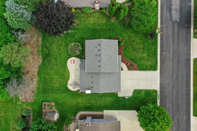W163N10515 Ridgeview LANE, Germantown, WI 53022