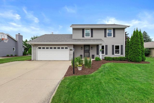 W163N10515 Ridgeview LANE, Germantown, WI 53022