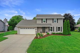 W163N10515 Ridgeview LANE, Germantown, WI 53022