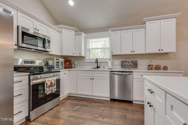 1110 Grove Street, Elizabethton, TN 37643